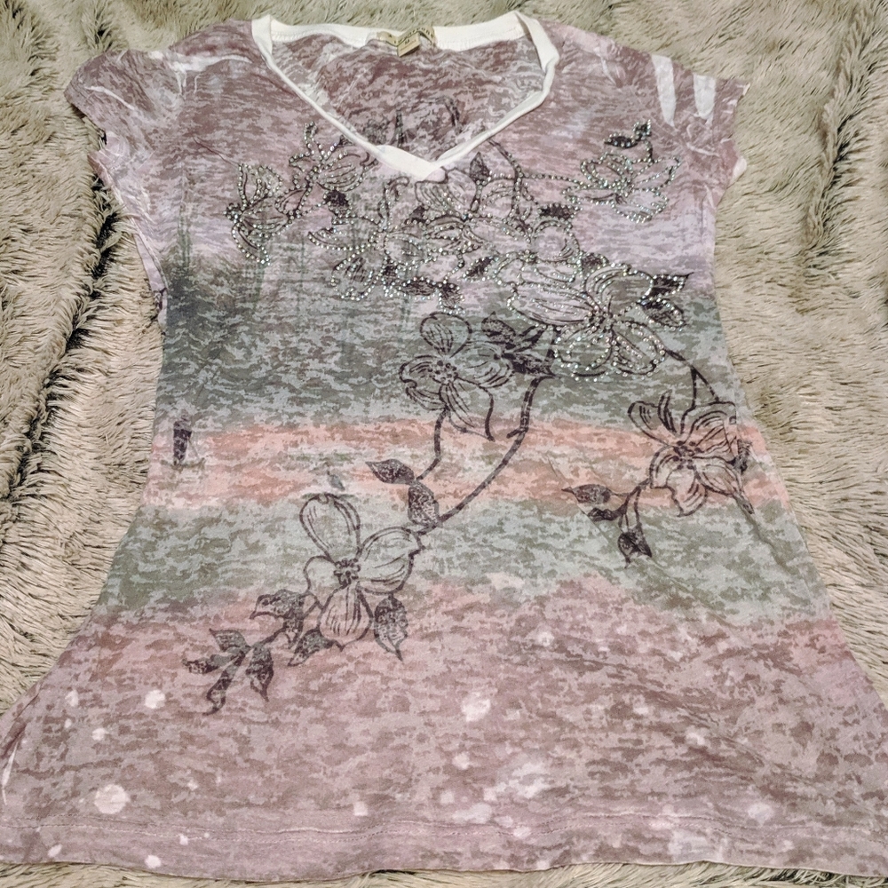 Forever 21 Flower Print Vneck Short Sleeve Size M